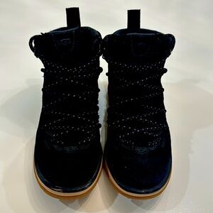 Ugg lace up boots. Size 8. Black